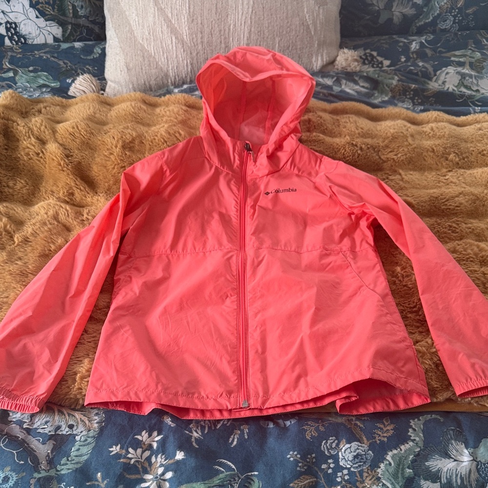 Columbia Coral Hooded Windbreaker
